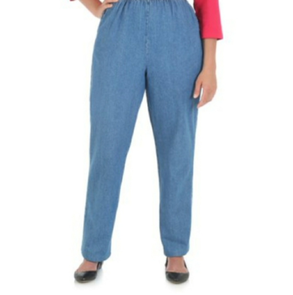 Chic Elastic Waisted Mom Jeans